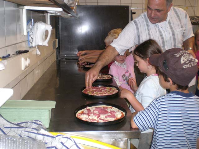 pizzabacken1klasse2007(11)